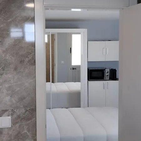 'a Bucha' By The Cliff Coast Apartament *