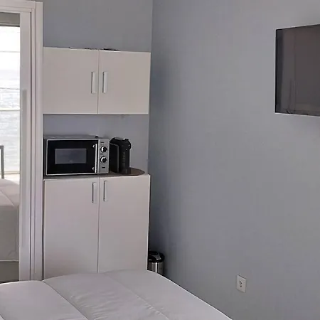 'a Bucha' By The Cliff Coast *