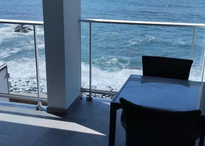 Apartamento 'a Bucha' By The Cliff Coast