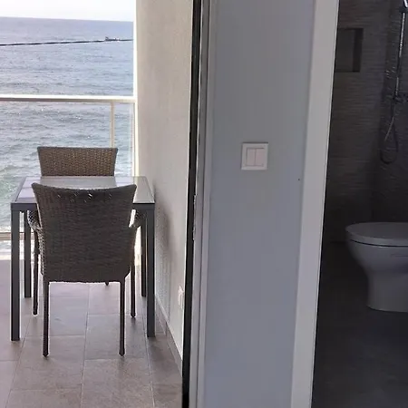 'a Bucha' By The Cliff Coast Apartamento