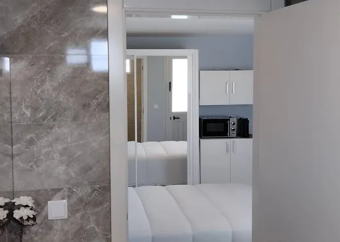 'a Bucha' By The Cliff Coast Apartment *